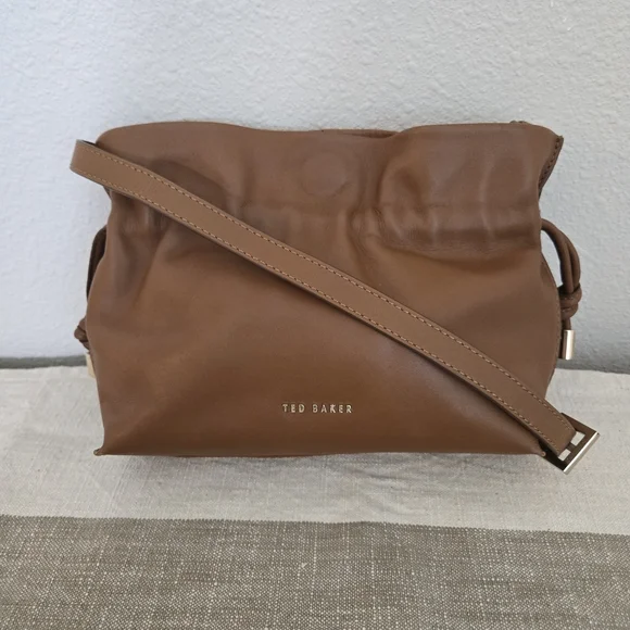 Ted Baker Myloo Leather Crossbody Bag - Picture 2 of 14